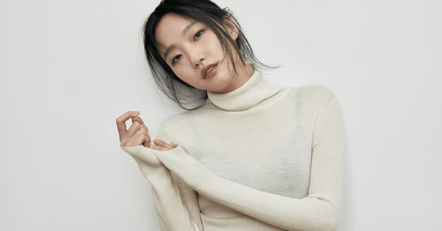 Anh doi thuong cua nguoi dep 'Quat mo trung ma' hinh anh