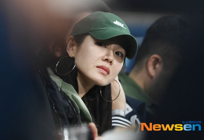 Song Joong Ki,  vo Song Joong Ki,  Hyun Bin,  Son Ye Jin anh 7