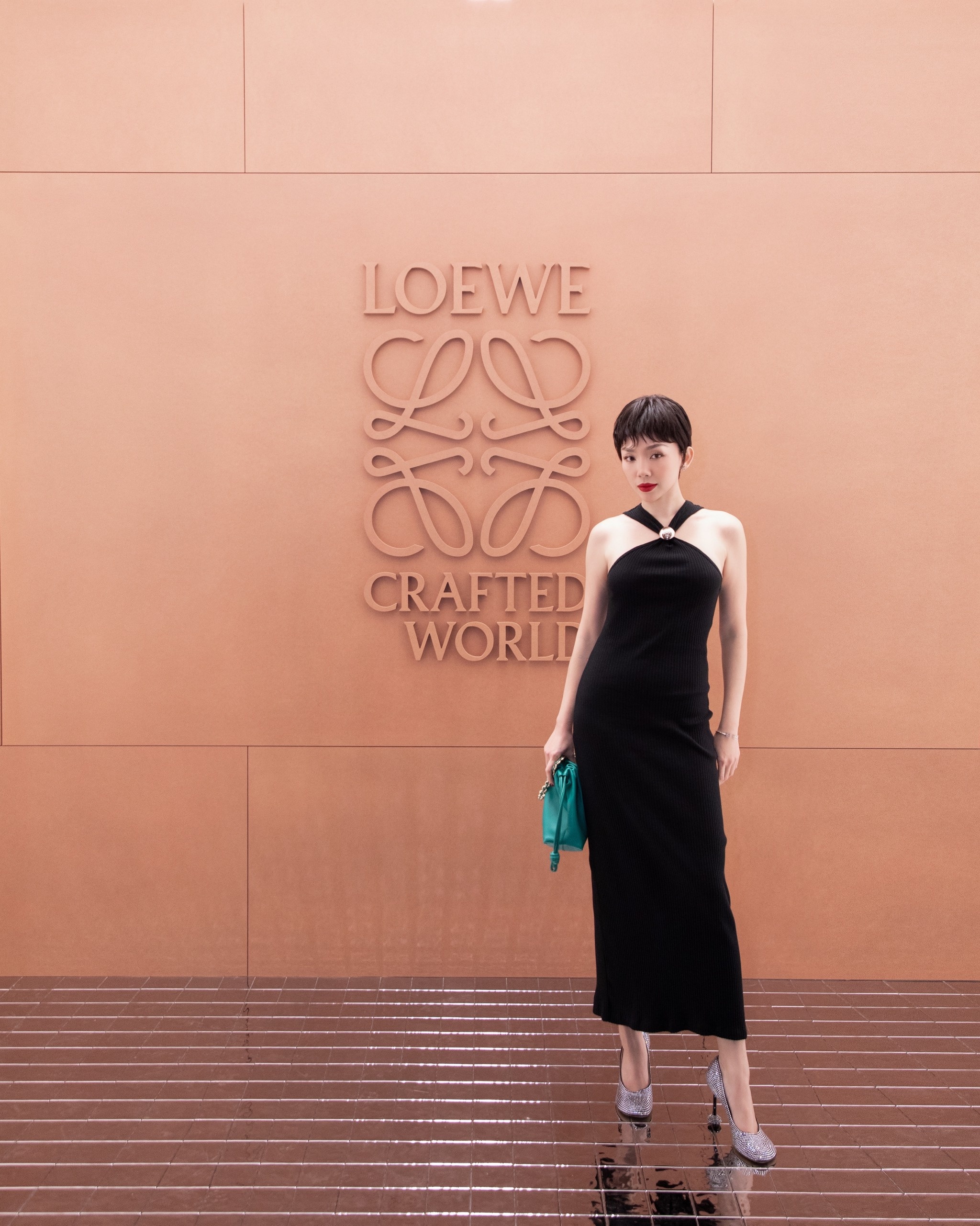 Toc Tien,  Baifern anh 8