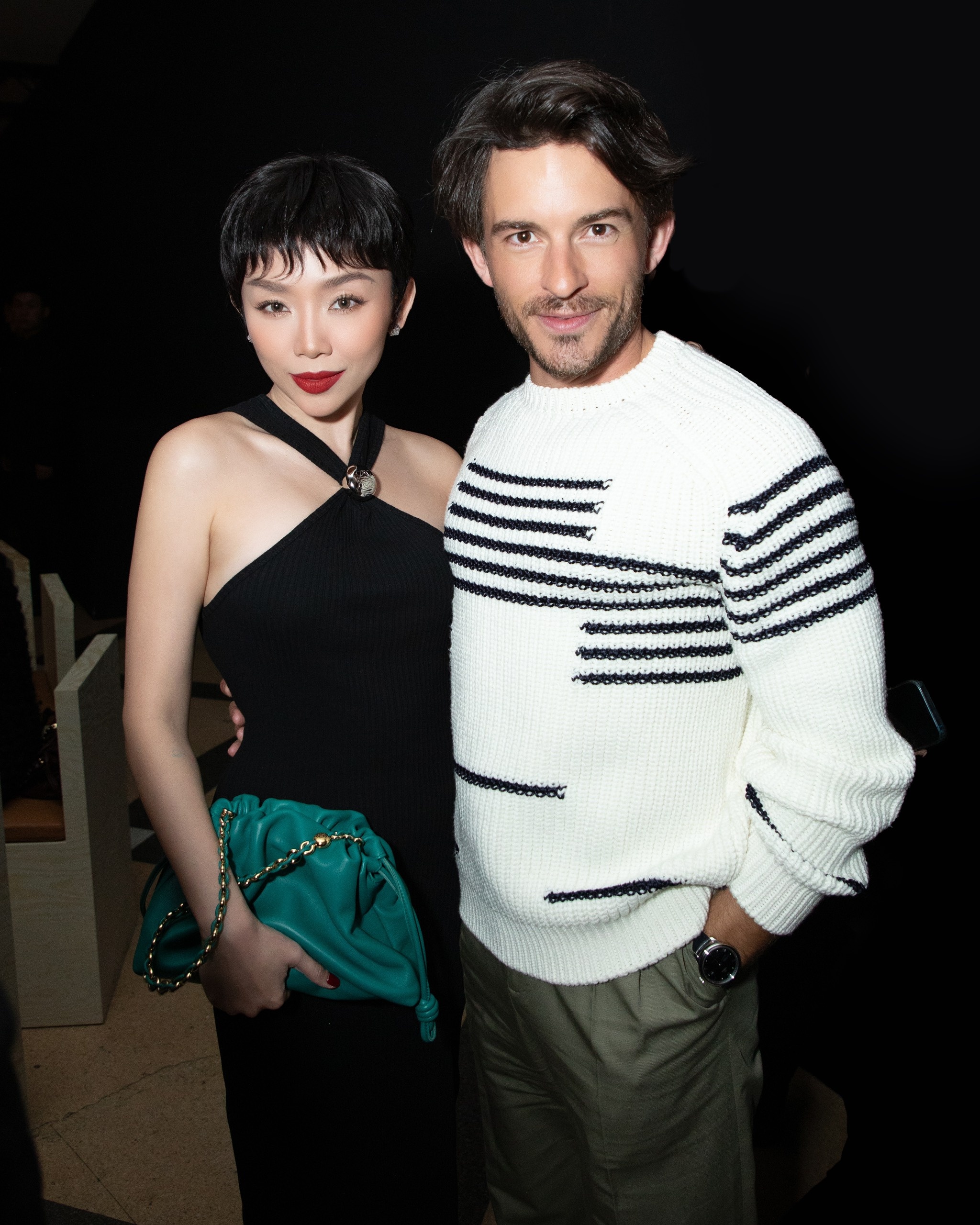 Toc Tien,  Baifern anh 2