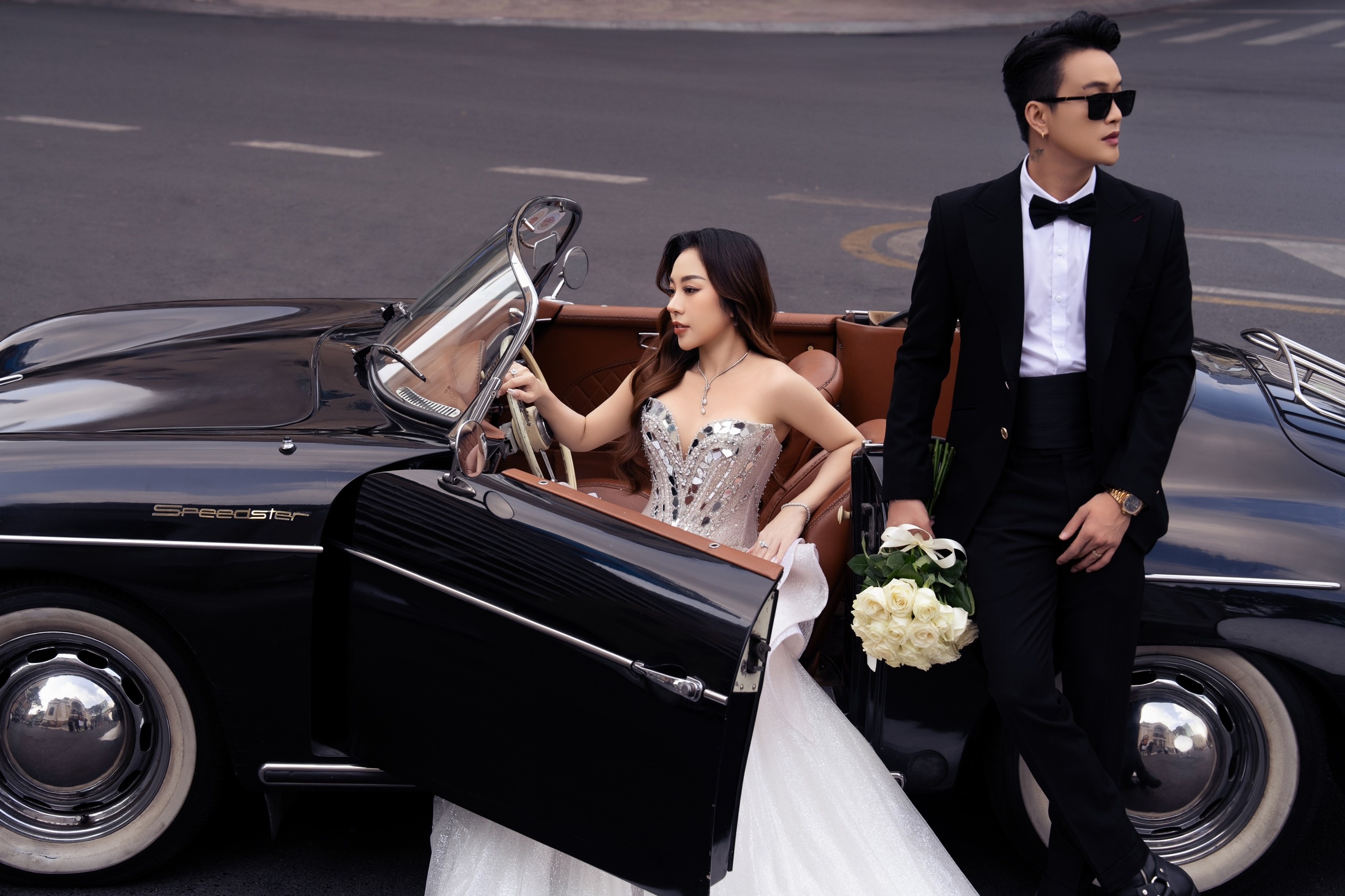 Titi HKT,  ca si Titi,  thanh vien HKT,  titi cuoi,  Linh Phuong HKT cuoi anh 1