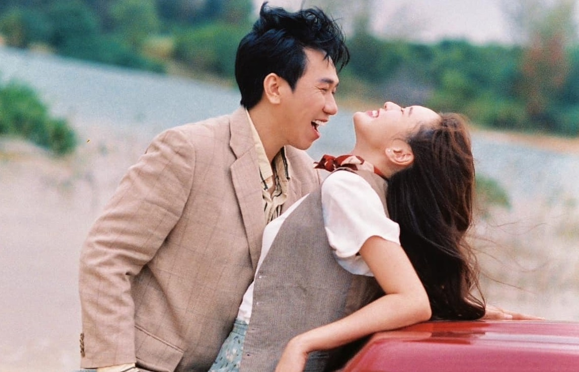 Anh Duc ben ban gai Quynh Anh hinh anh