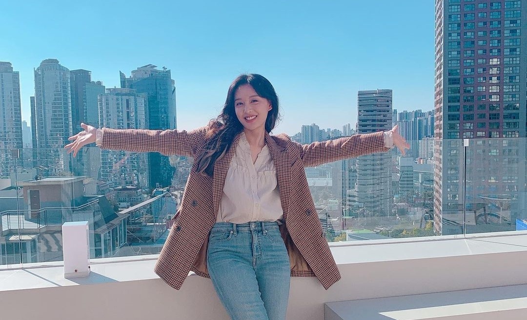 'Nu hoang nuoc mat' Kim Ji Won mua toa nha 4,5 trieu USD hinh anh