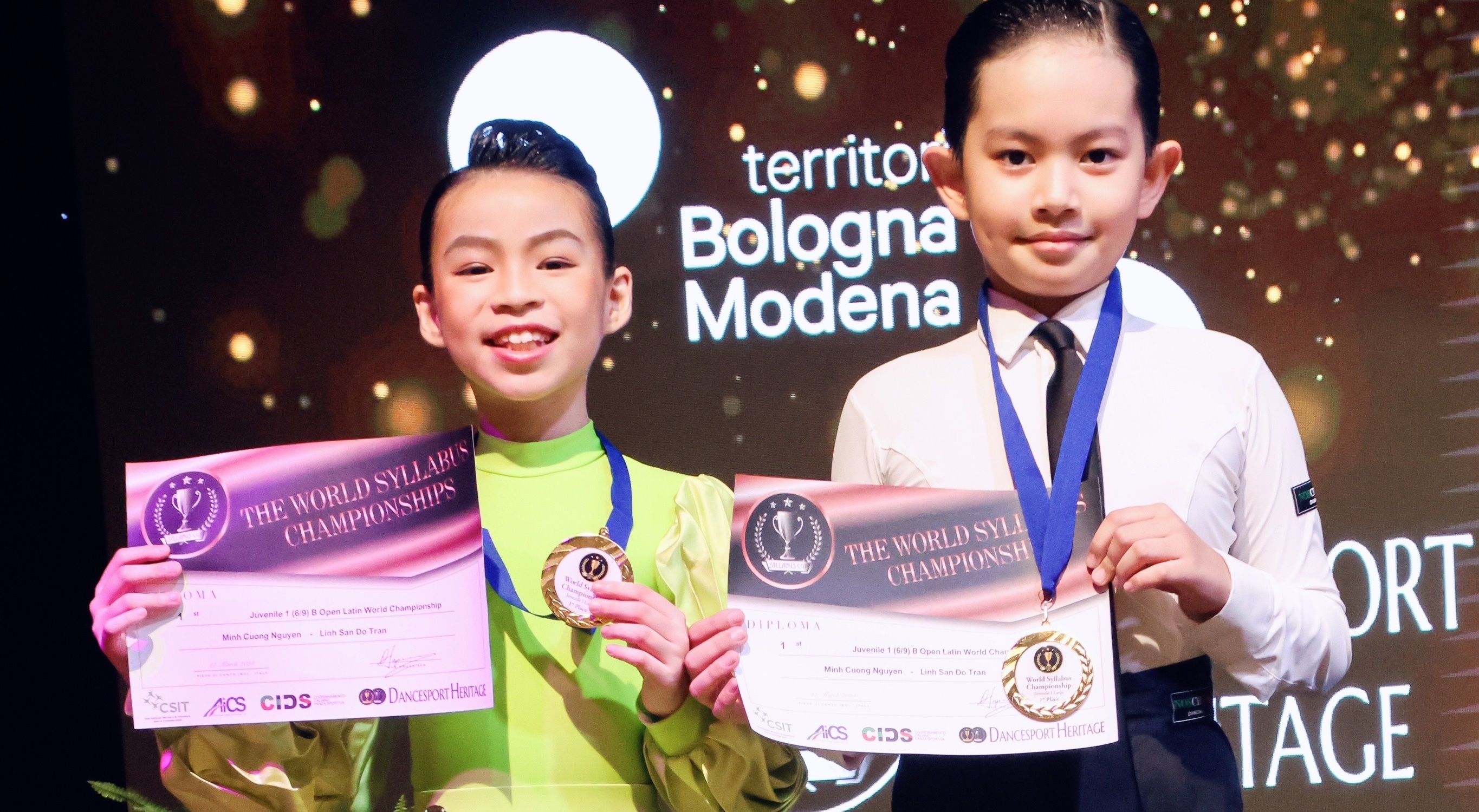 Con trai Khanh Thi, Phan Hien vo dich dancesport the gioi lan 2 hinh anh