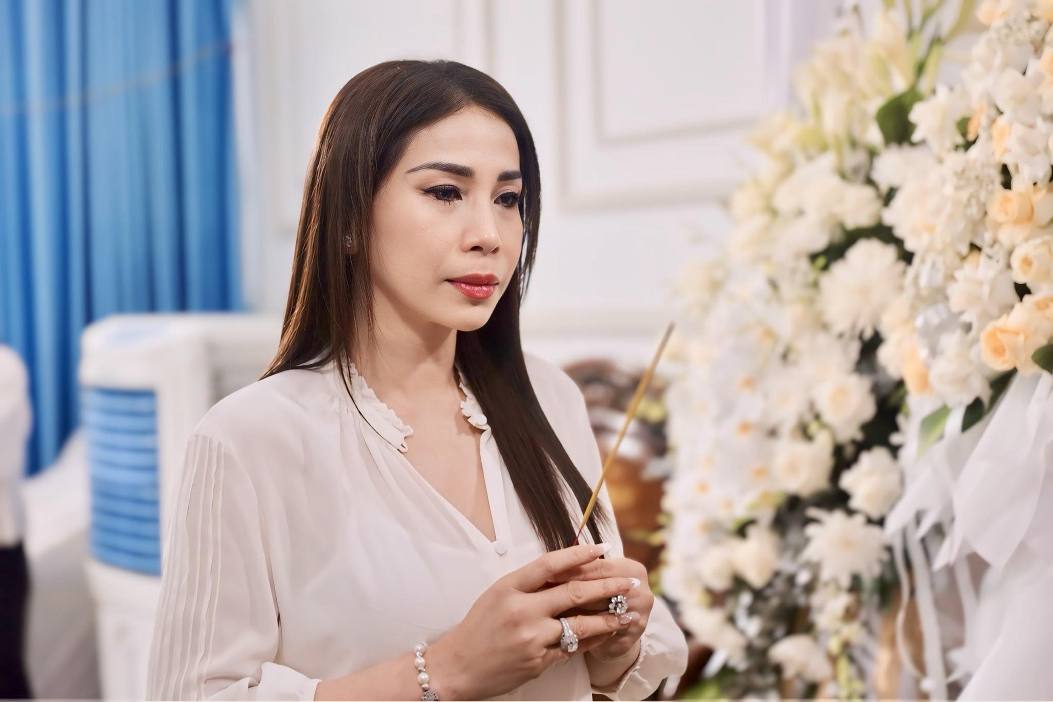 duc tien,  duc tien mat,  dien vien duc tien,  le tang duc tien anh 4