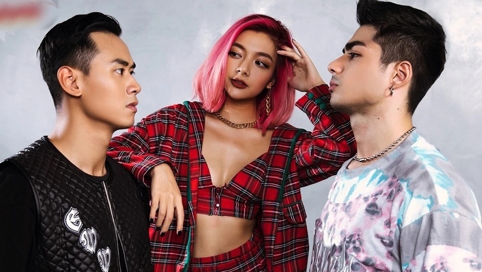 Dao dien Viet do no, ban 3 can nha vi thi truong phim rat khoc liet hinh anh