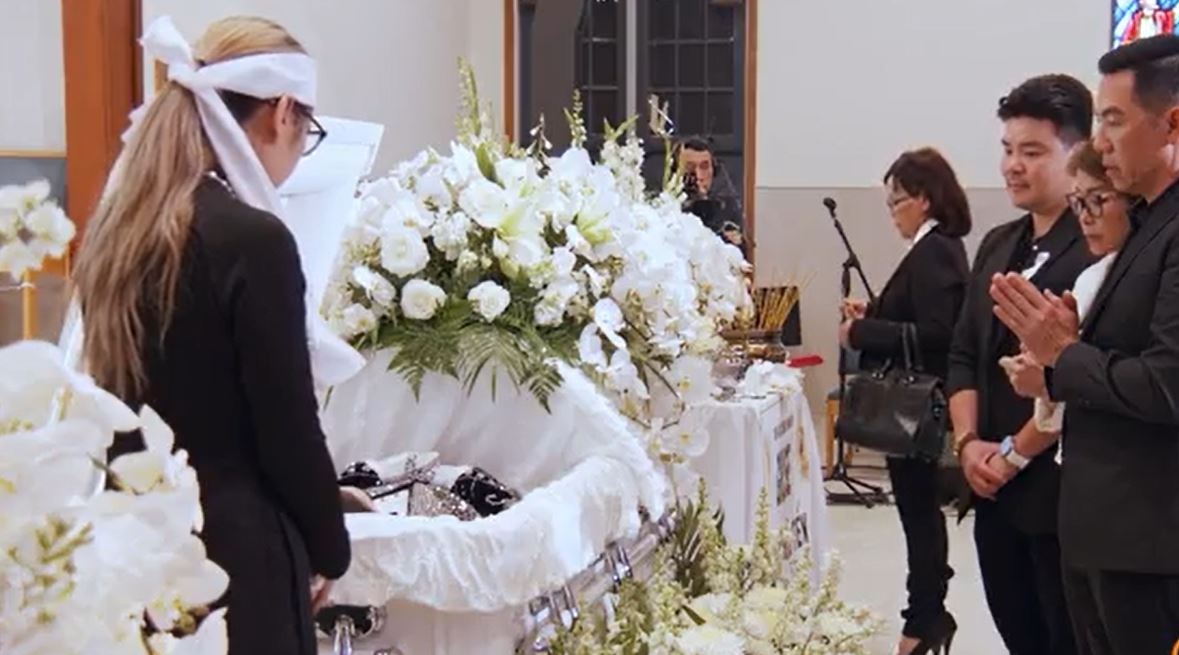 duc tien,  le tang duc tien,  duc tien mat anh 1