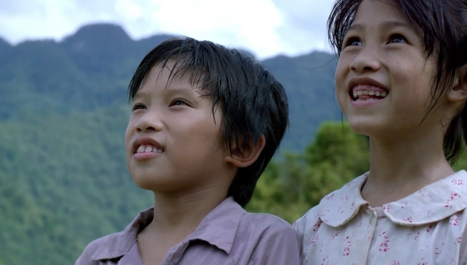 Dien vien nhi Gia Bao mong tim duoc cha me hinh anh