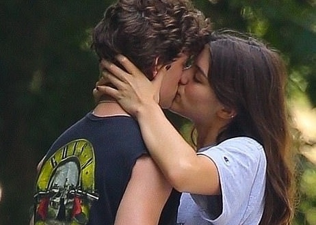 Suri hon ban trai hinh anh