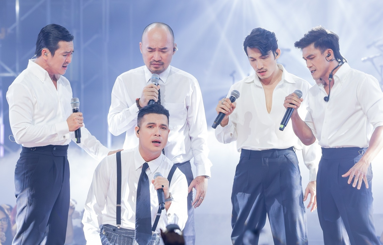 Ai thay doi Tu Long, Tien Luat va cac anh tai? hinh anh