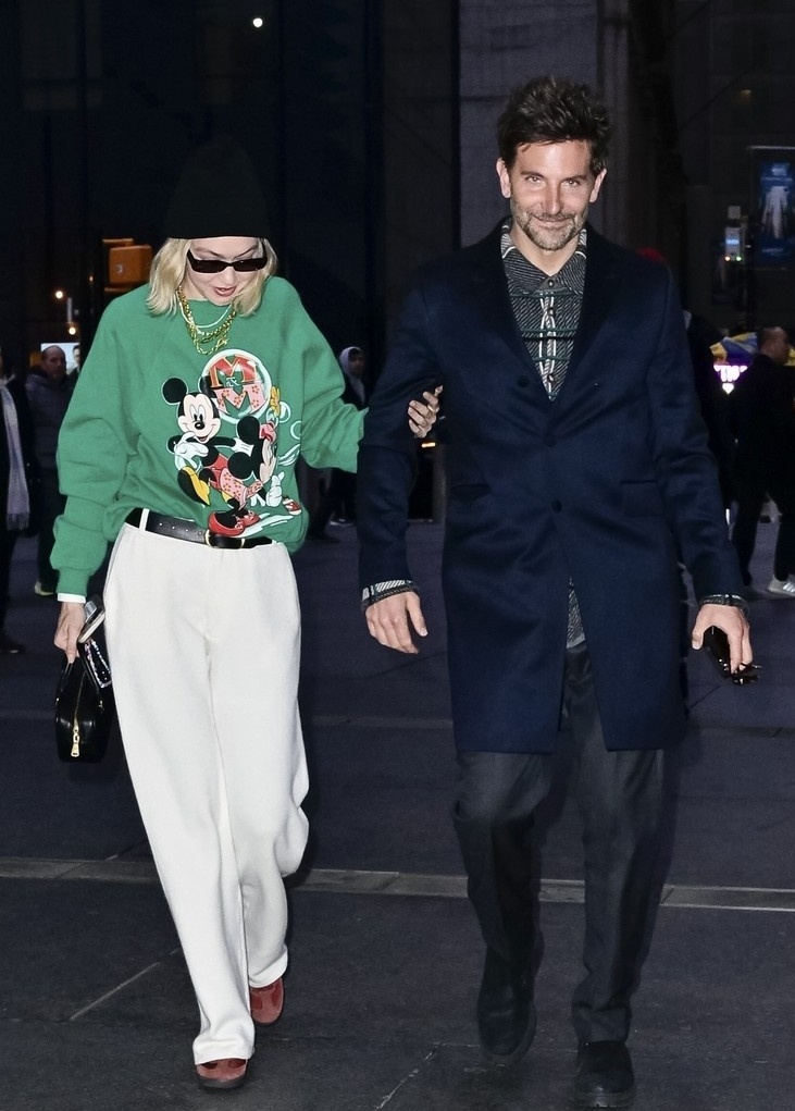 Bradley Cooper,  Gigi Hadid,  Gigi Hadid cuoi anh 8