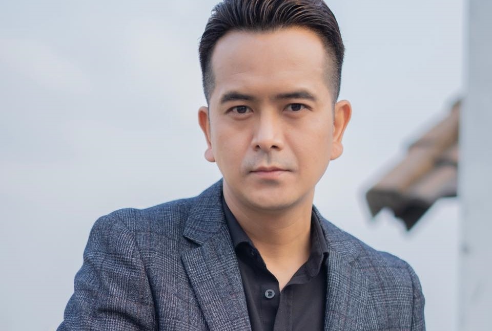 Hung Thuan len tieng ve tin 'lua tien ban gai cu' hinh anh