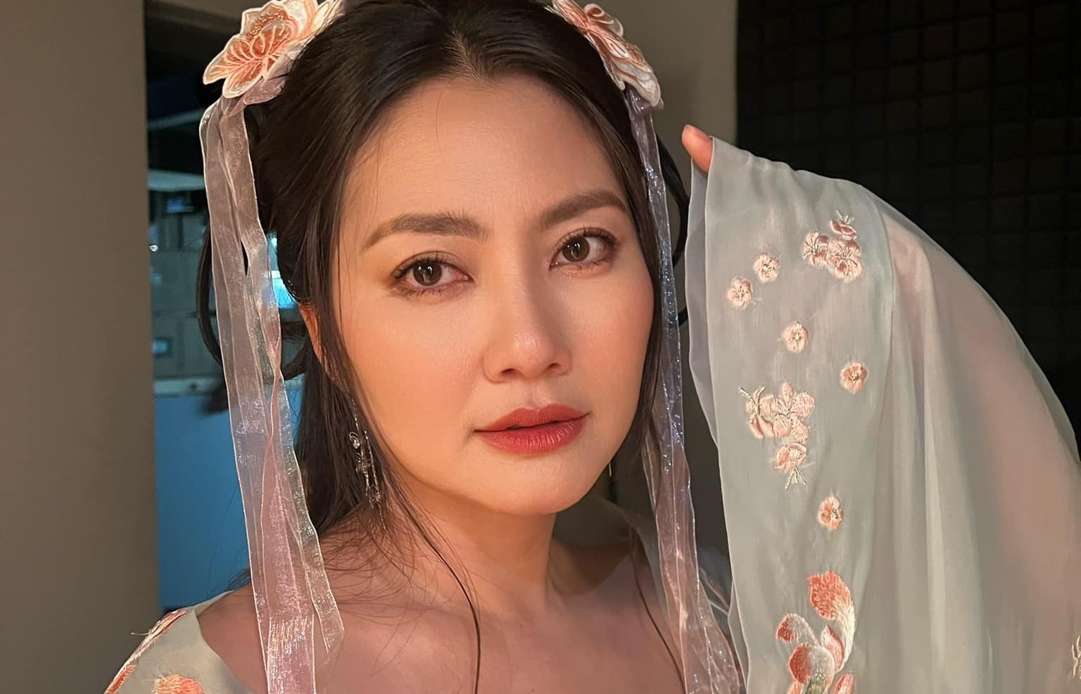 Ngoc Lan truoc thong bao giai nghe hinh anh