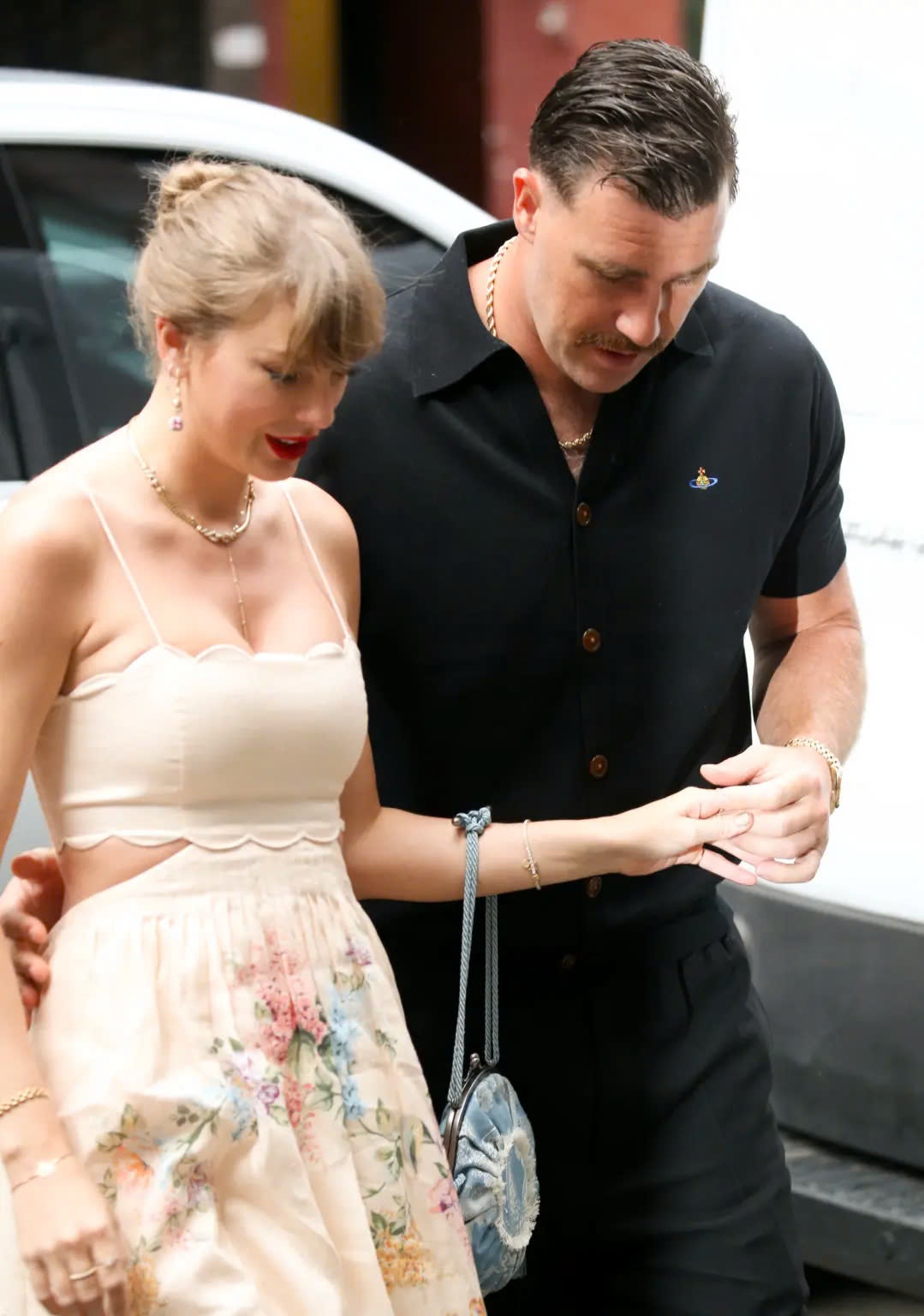 Taylor Swift,  ban trai Taylor Swift,  Travis Kelce anh 2