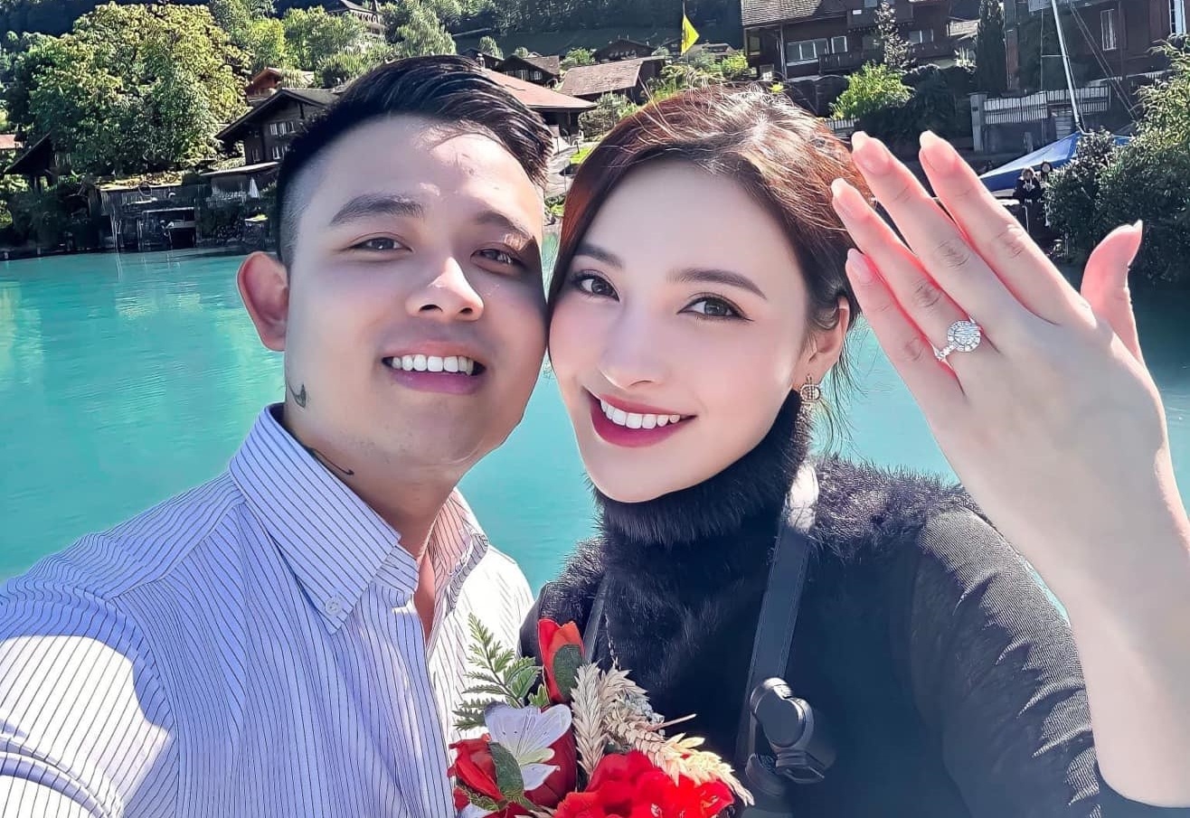 Dien vien Bich Thuy duoc cau hon hinh anh