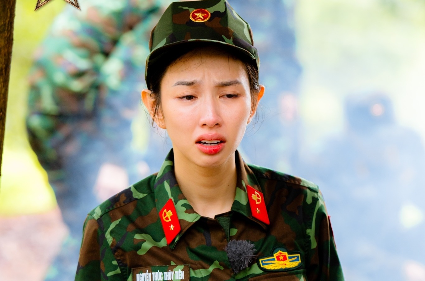 Khi Thuy Tien, Uyen An boc lo ca tinh hinh anh