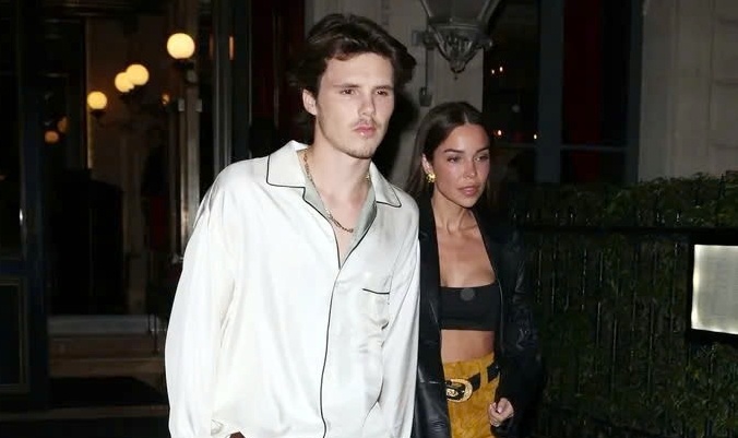 Ban gai hon 9 tuoi cua Cruz Beckham hinh anh