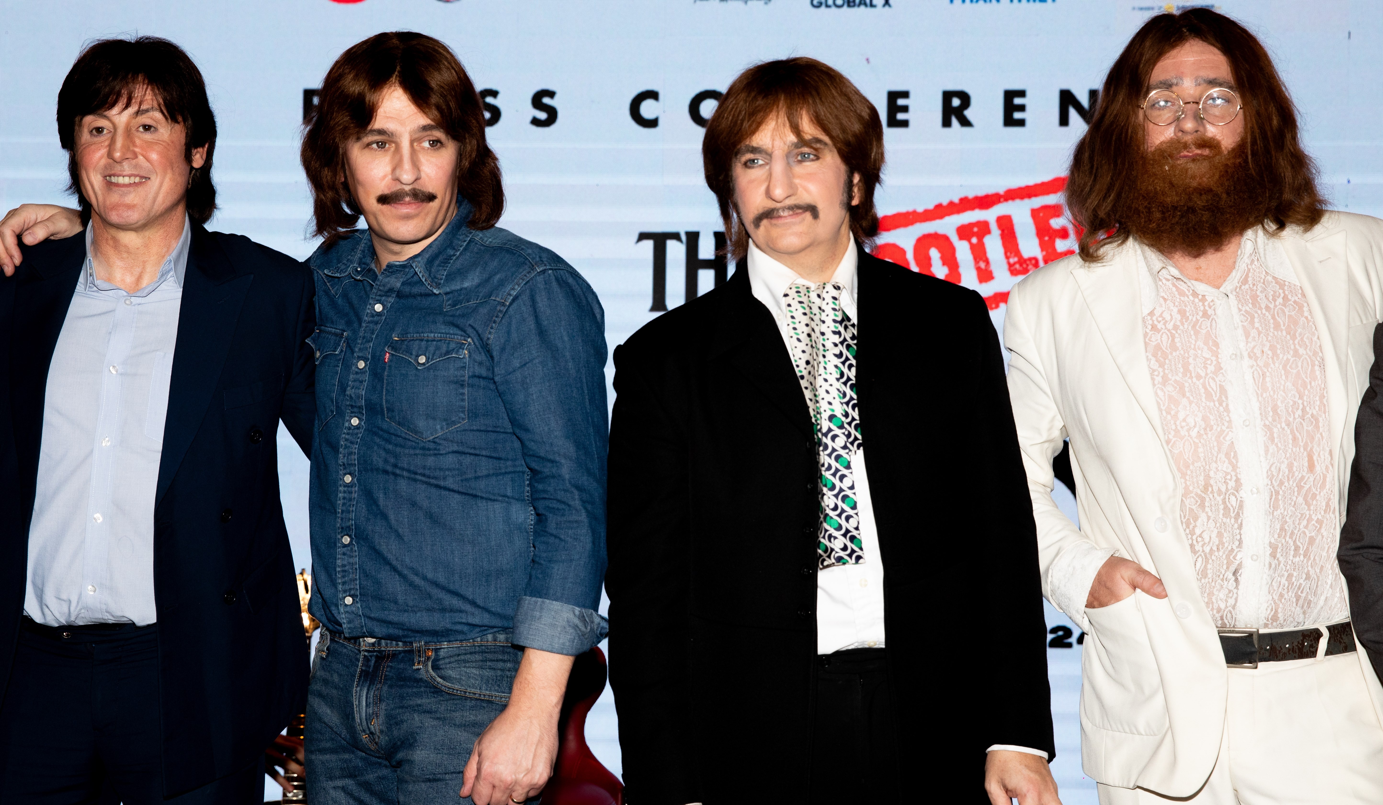 The Bootleg Beatles khong loi dung ten tuoi cua The Beatles hinh anh