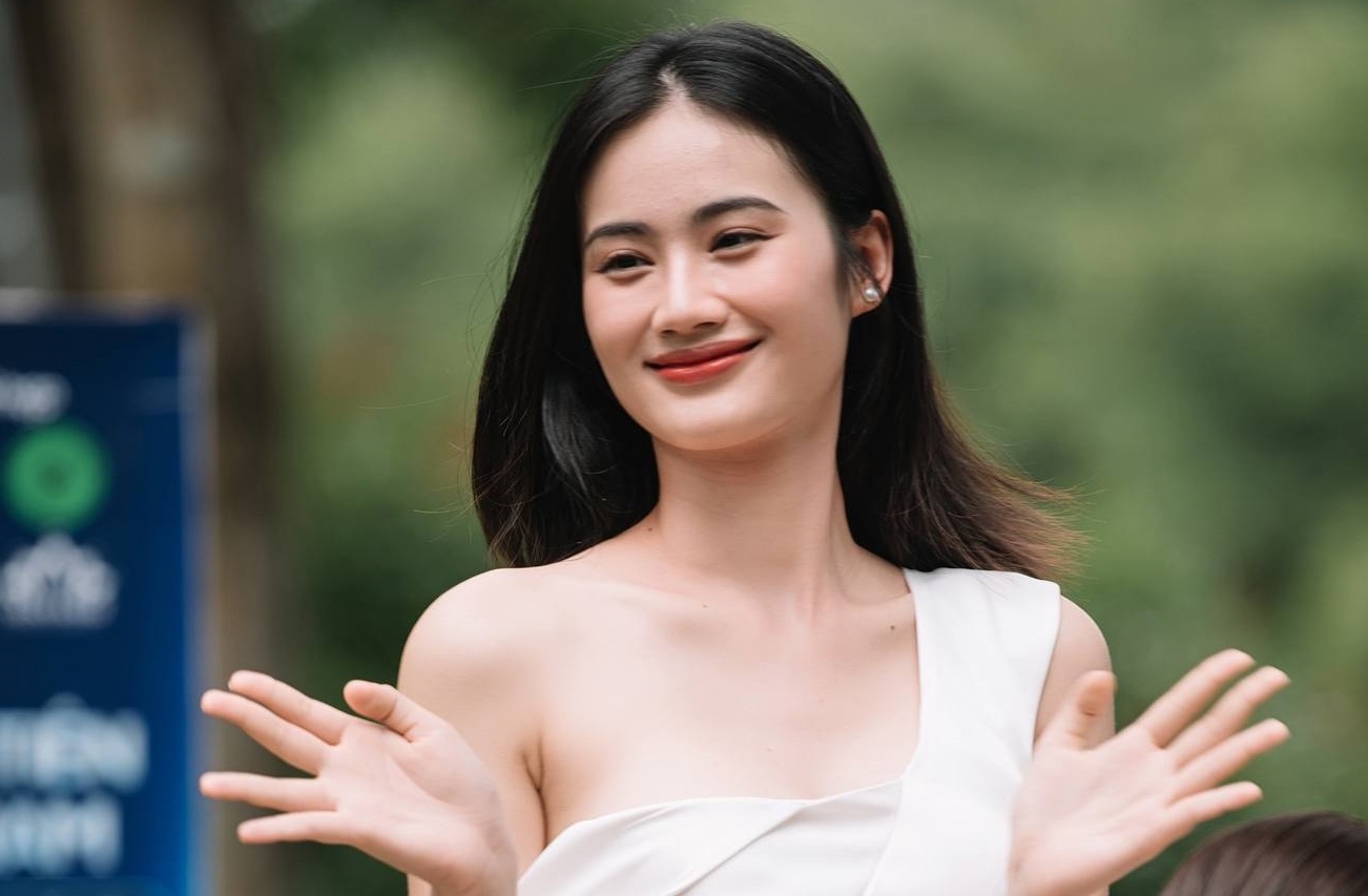 Y Nhi, Do Thi Ha vang mat o giai chay quoc te hinh anh