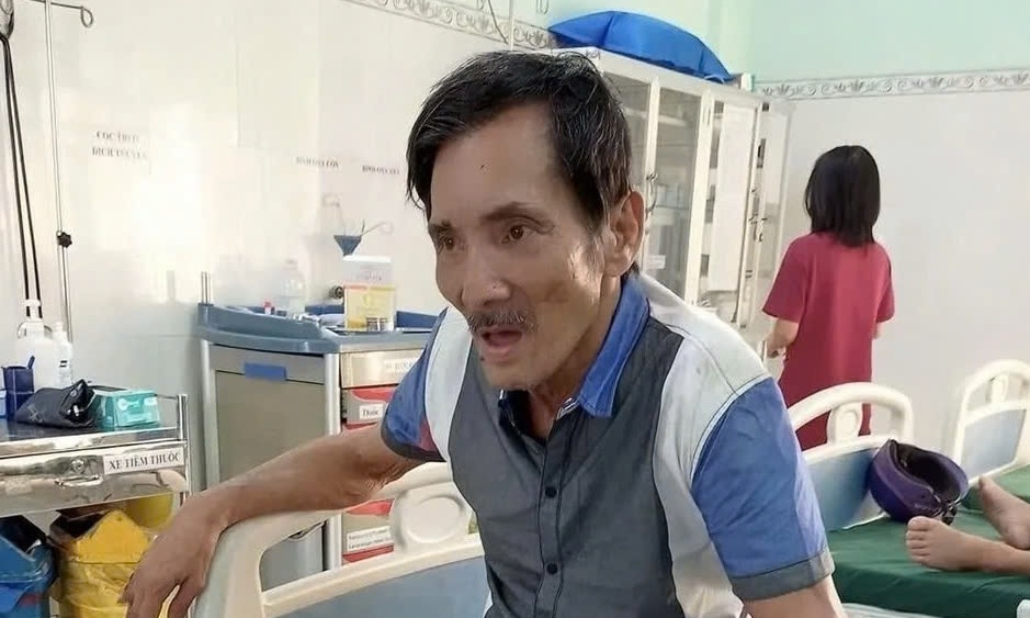 Thuong Tin len TP.HCM kham benh hinh anh