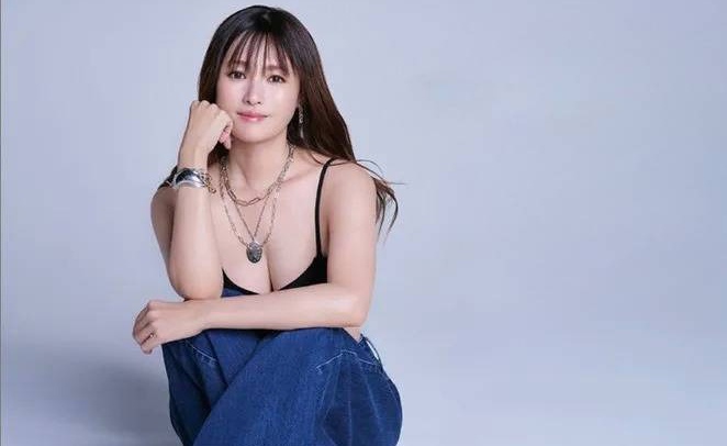 My nhan Nhat tro lai sau 1 nam o an hinh anh