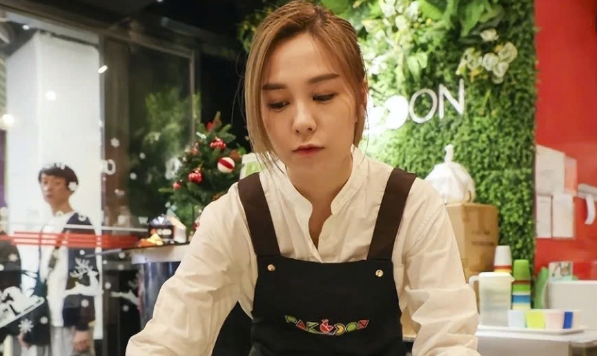 Dien vien Luong An lam boi ban hinh anh