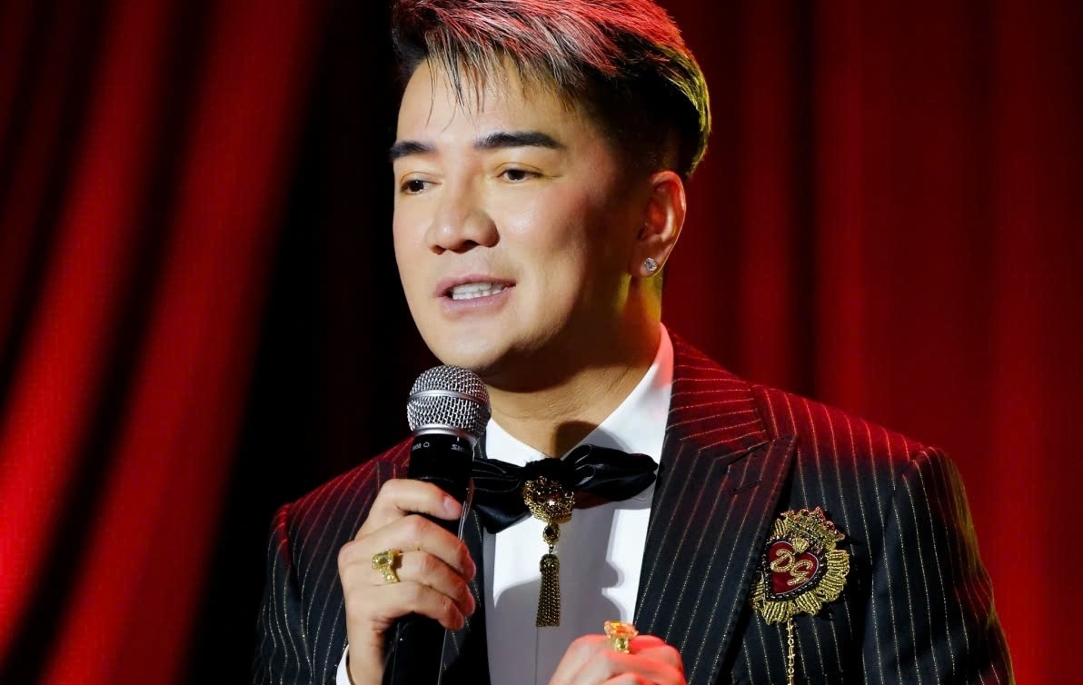 Dao dien tu choi nhac den du an 'Hao quang ruc ro' cua Dam Vinh Hung hinh anh