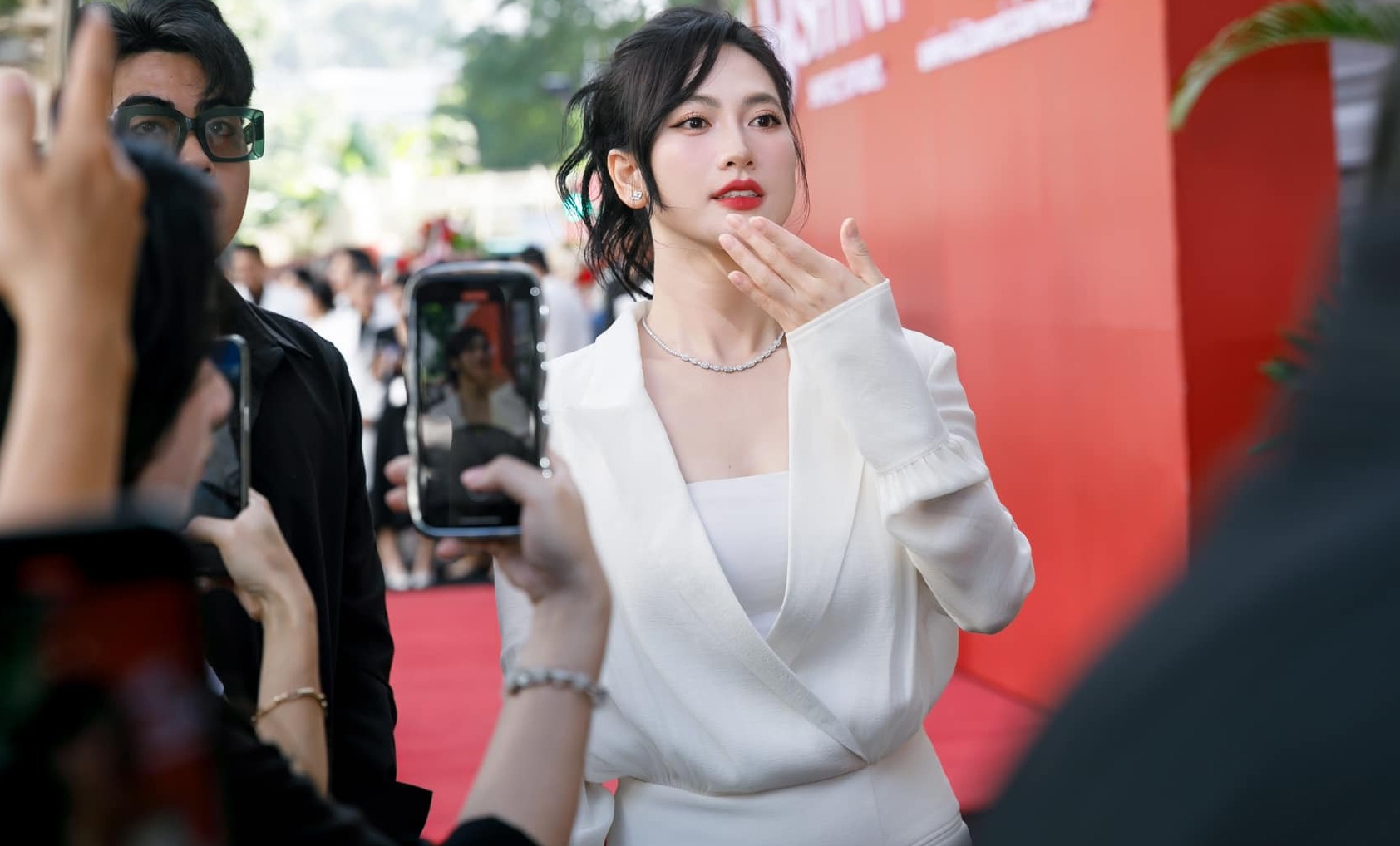 Phuong Anh Dao thang giai Ngoi sao xanh hinh anh