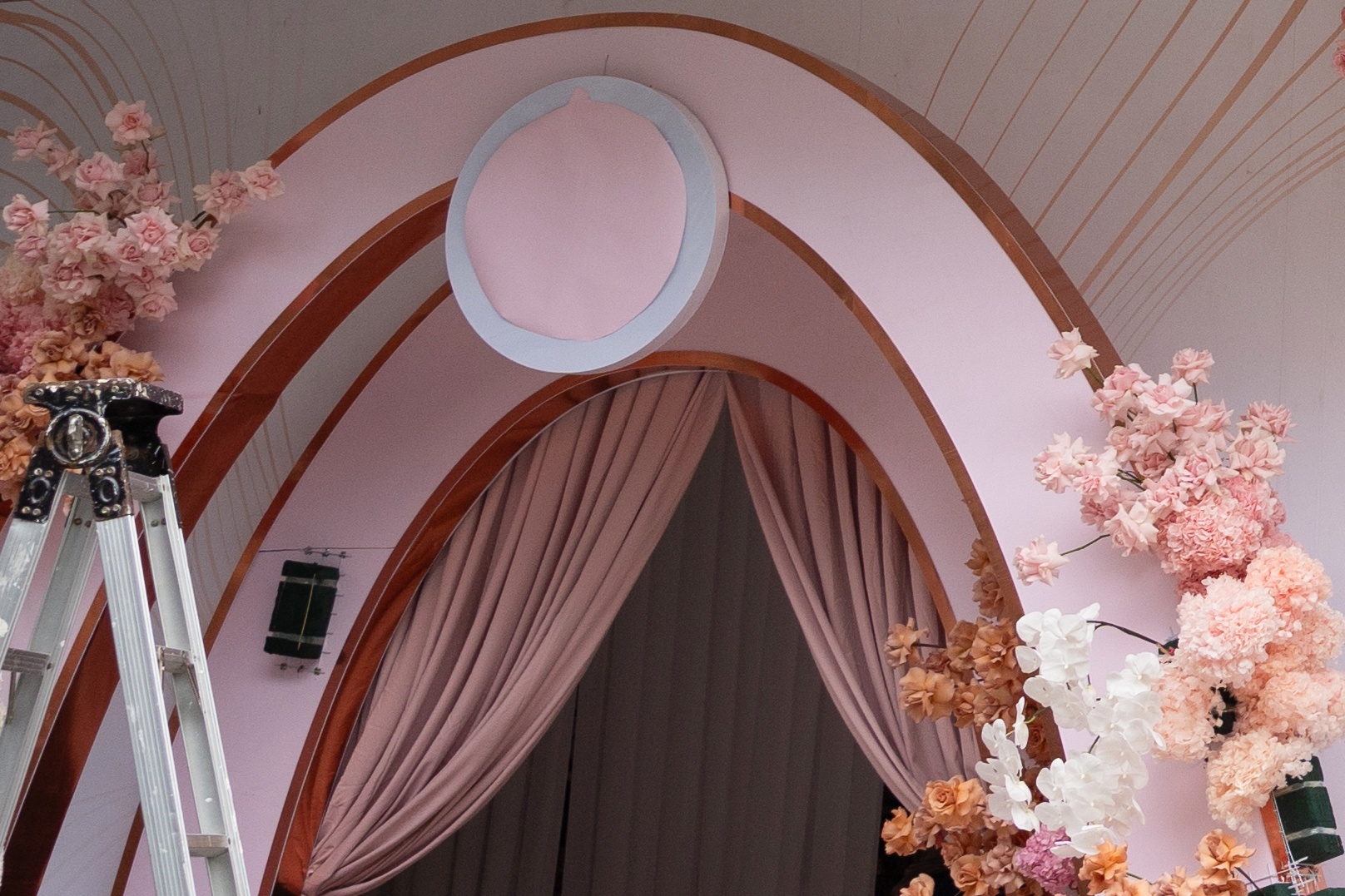 Á hậu Phương Nhi