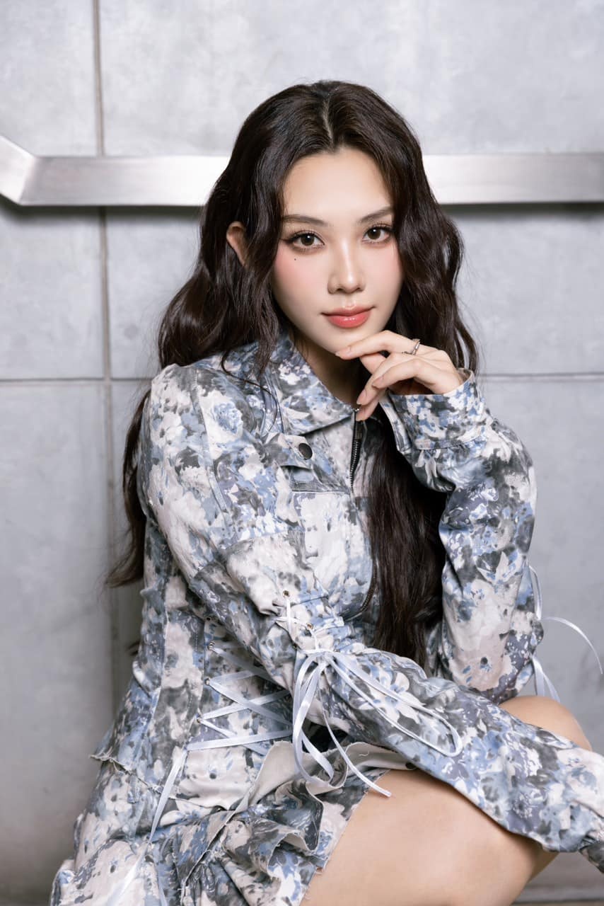 Á hậu Phương Nhi