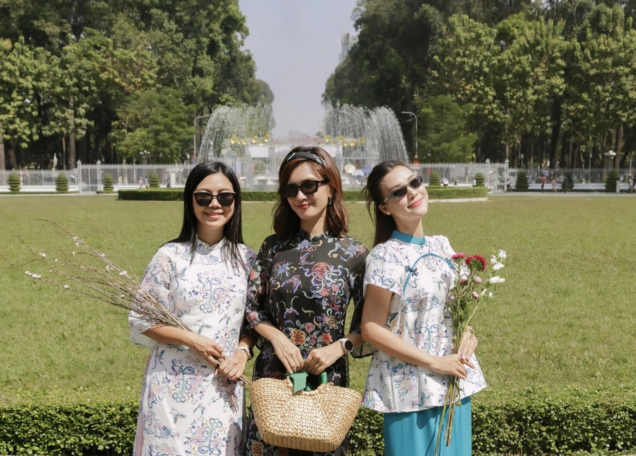7 nụ cười xuân