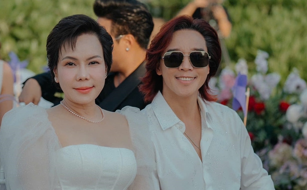 Viet Huong thuong Tet cho hon 200 nhan vien hinh anh