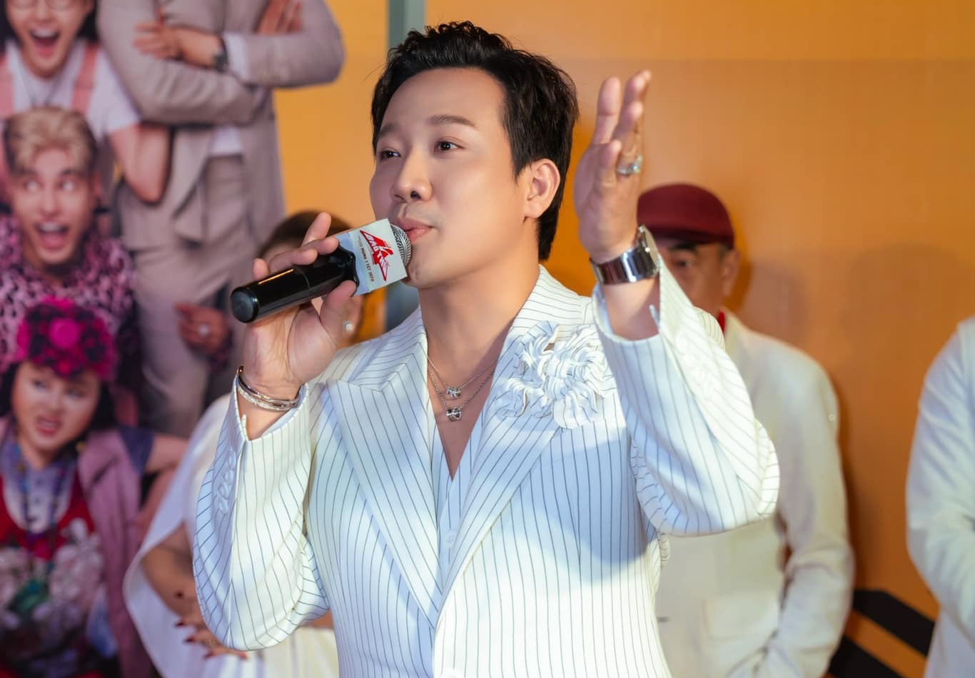 Loat phat ngon cua Tran Thanh gay tranh cai hinh anh