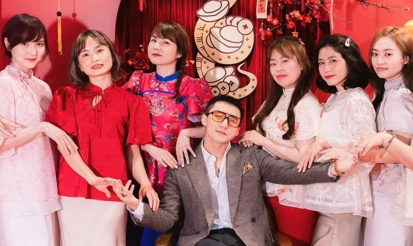 Son Tung, Ho Ngoc Ha quay lai guong lam viec sau Tet hinh anh