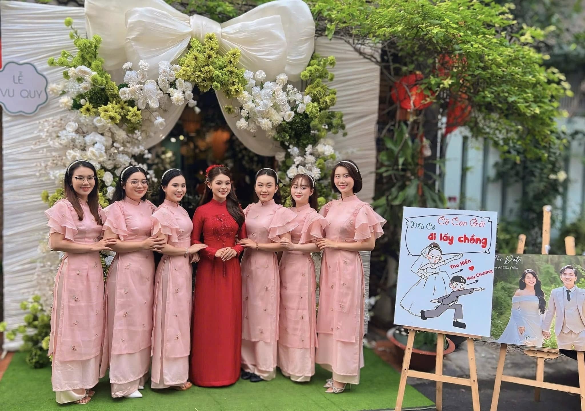 tuyet nhung,  tuyet nhung cuoi anh 1