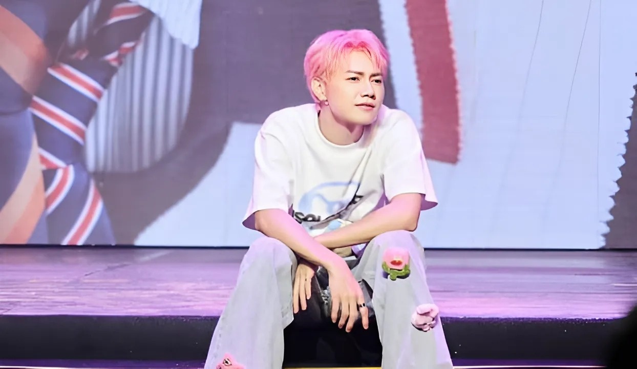 Lum xum o rap chieu phim 'Anh trai say hi' hinh anh