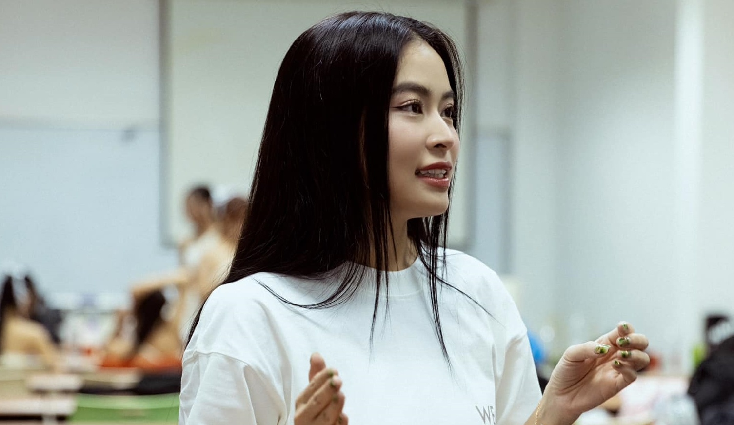 Hoang Thuy Linh sap rut phim khoi rap hinh anh