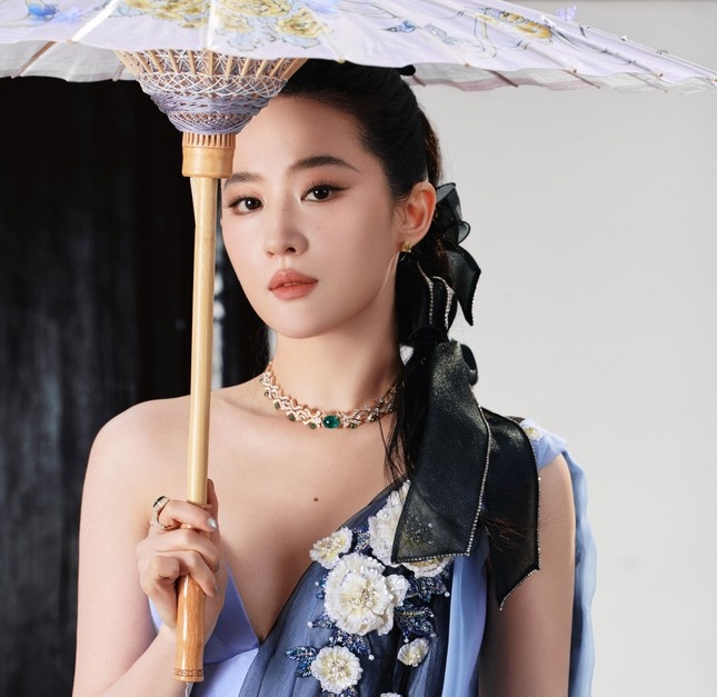 diễn viên Lưu Diệc Phi 