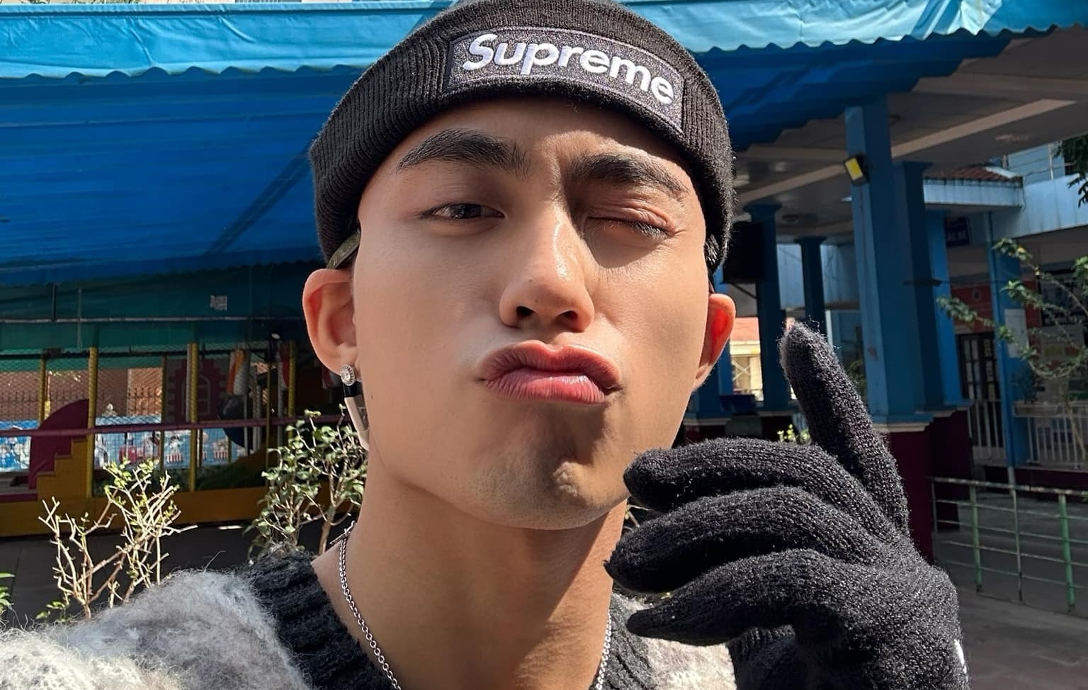 MONO 'tham chien' hinh anh