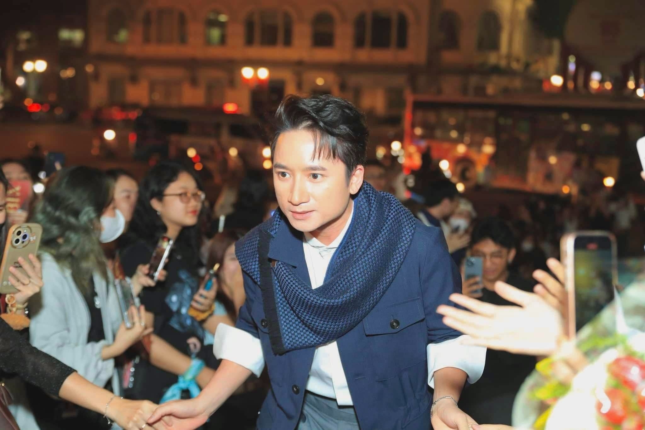 Phan Manh Quynh, Soobin thong bao doi show hinh anh