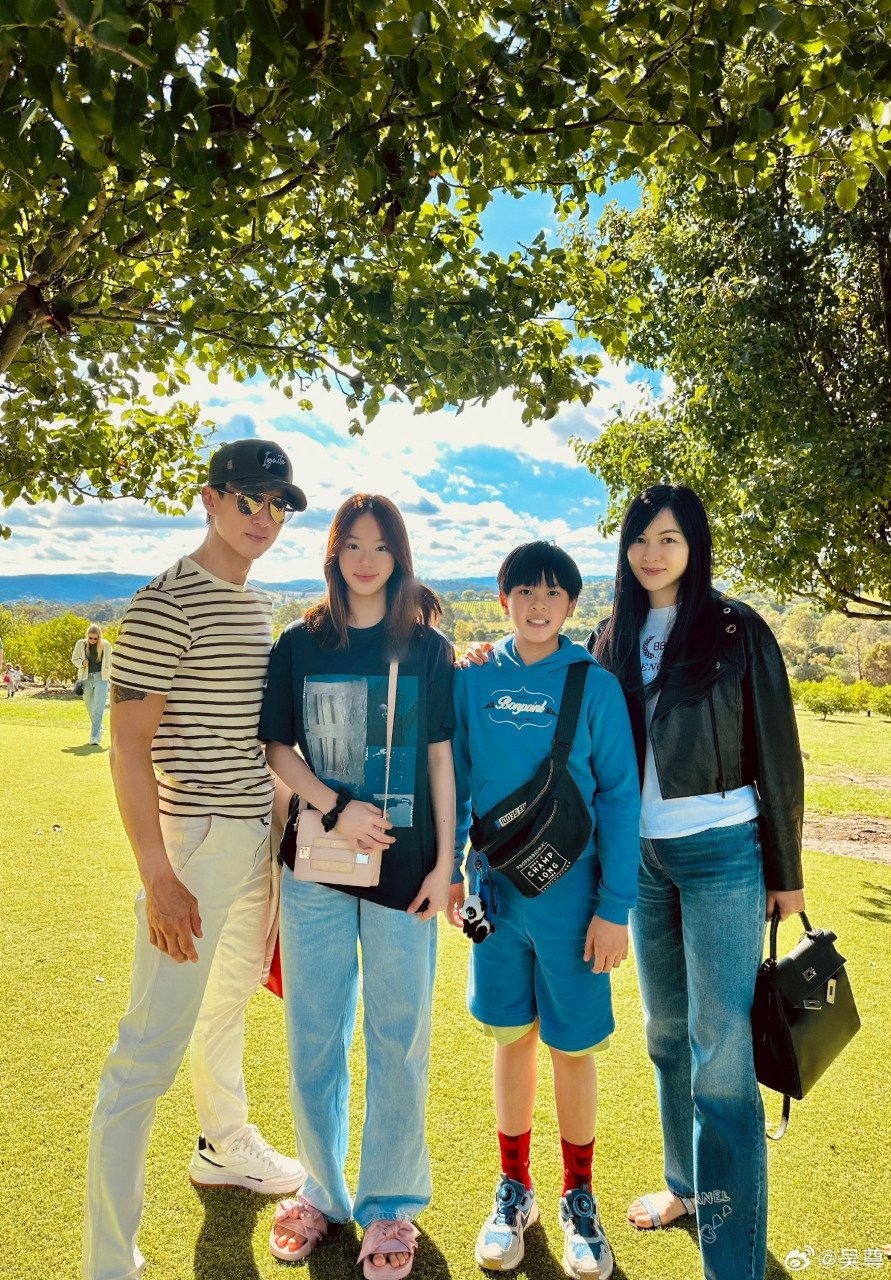 ngo ton,  con gai ngo ton,  ngo han di anh 1