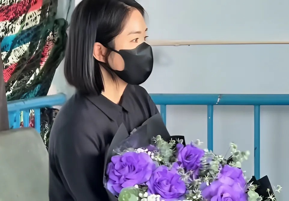 Le Phuong, Cat Tuong tien dua Quy Binh hinh anh