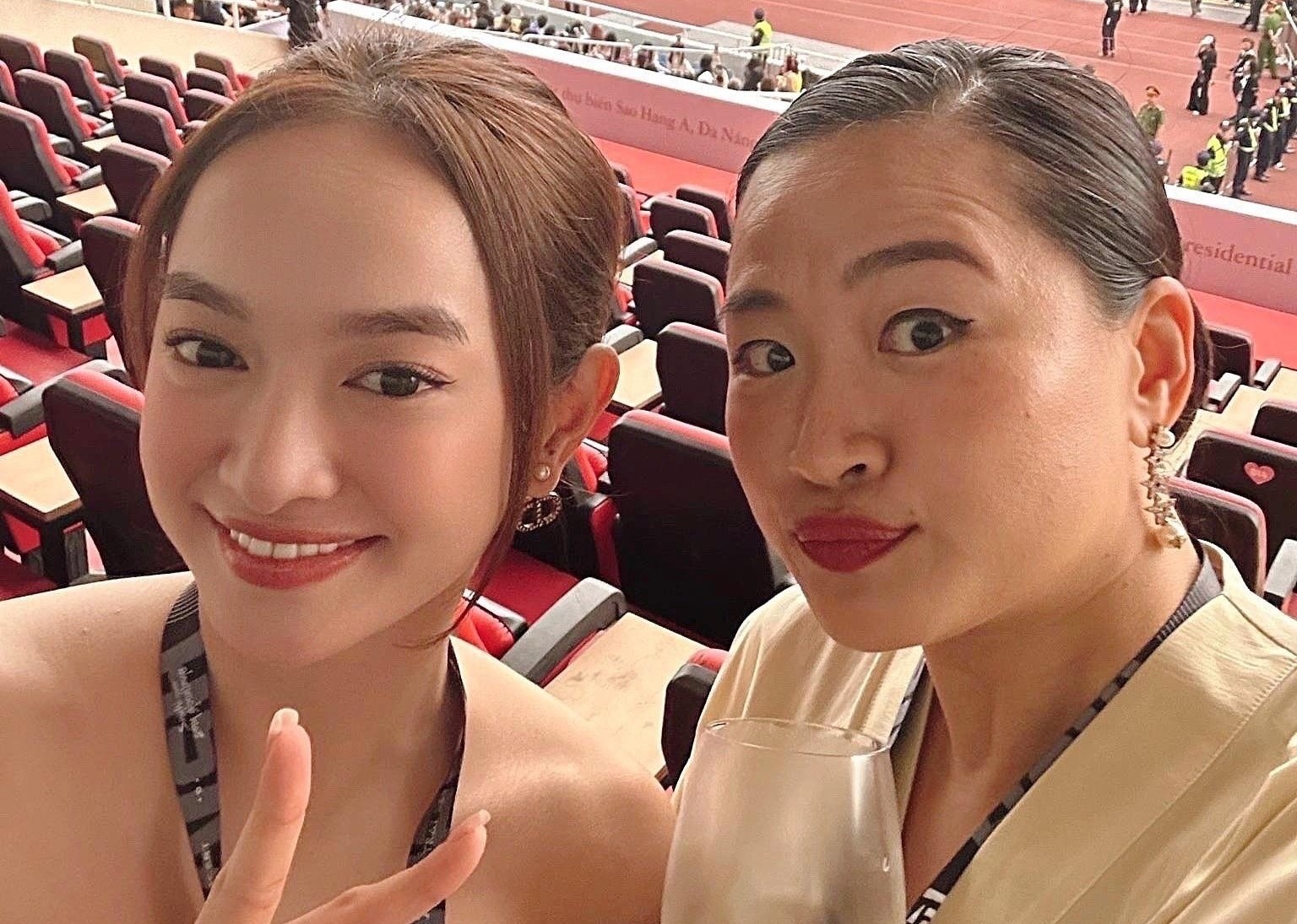 Sao Việt đổ bộ concert cuối Anh trai say hi tại sân Mỹ Đình