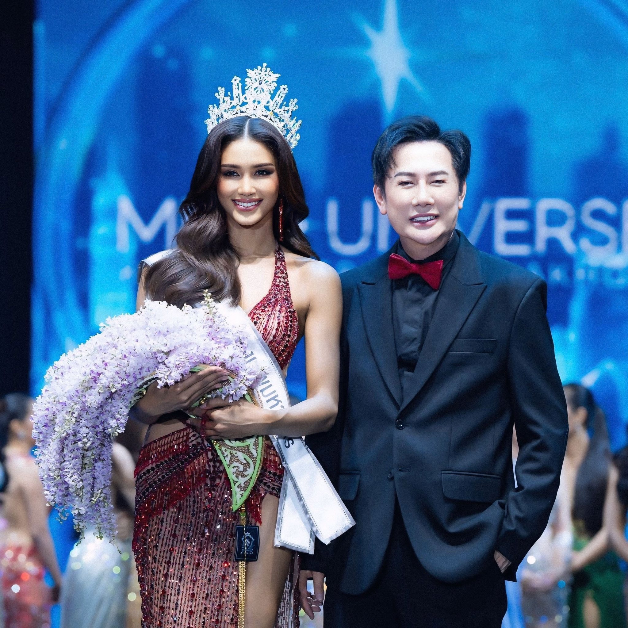 nawat,  ong nawat,  hoa hau hoan vu,  miss universe anh 1