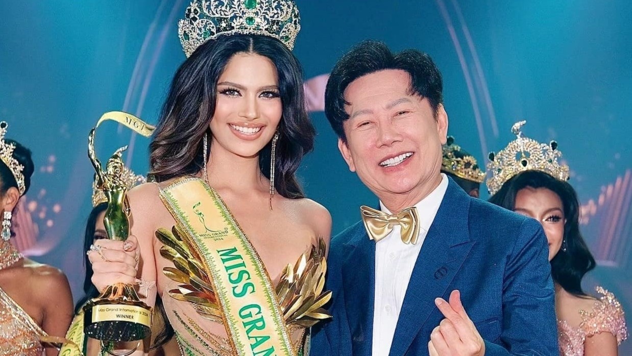 Nawat tuoc vuong mien duong kim Hoa hau Hoa binh hinh anh