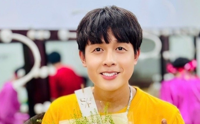 Dien vien Hoa Hiep cuoi vo Viet kieu hinh anh