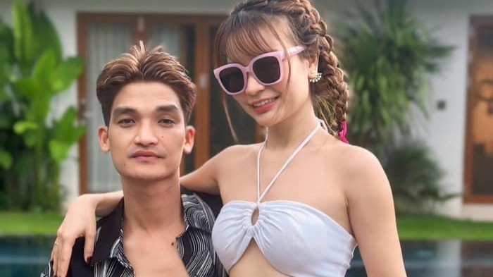 10 nam ben nhau cua vo chong Mac Van Khoa hinh anh