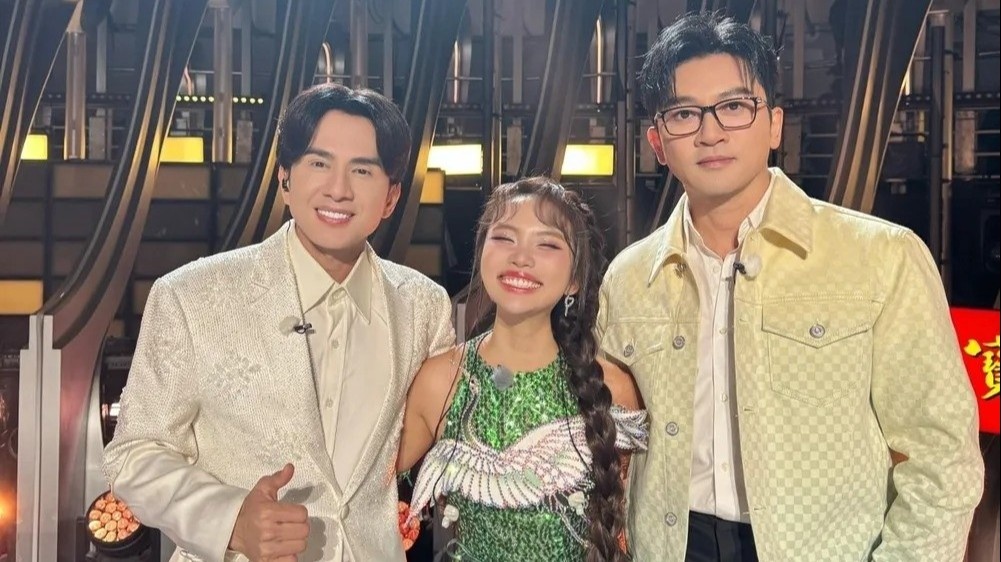 Phuong My Chi co gi de dau tai show am nhac o Trung Quoc hinh anh