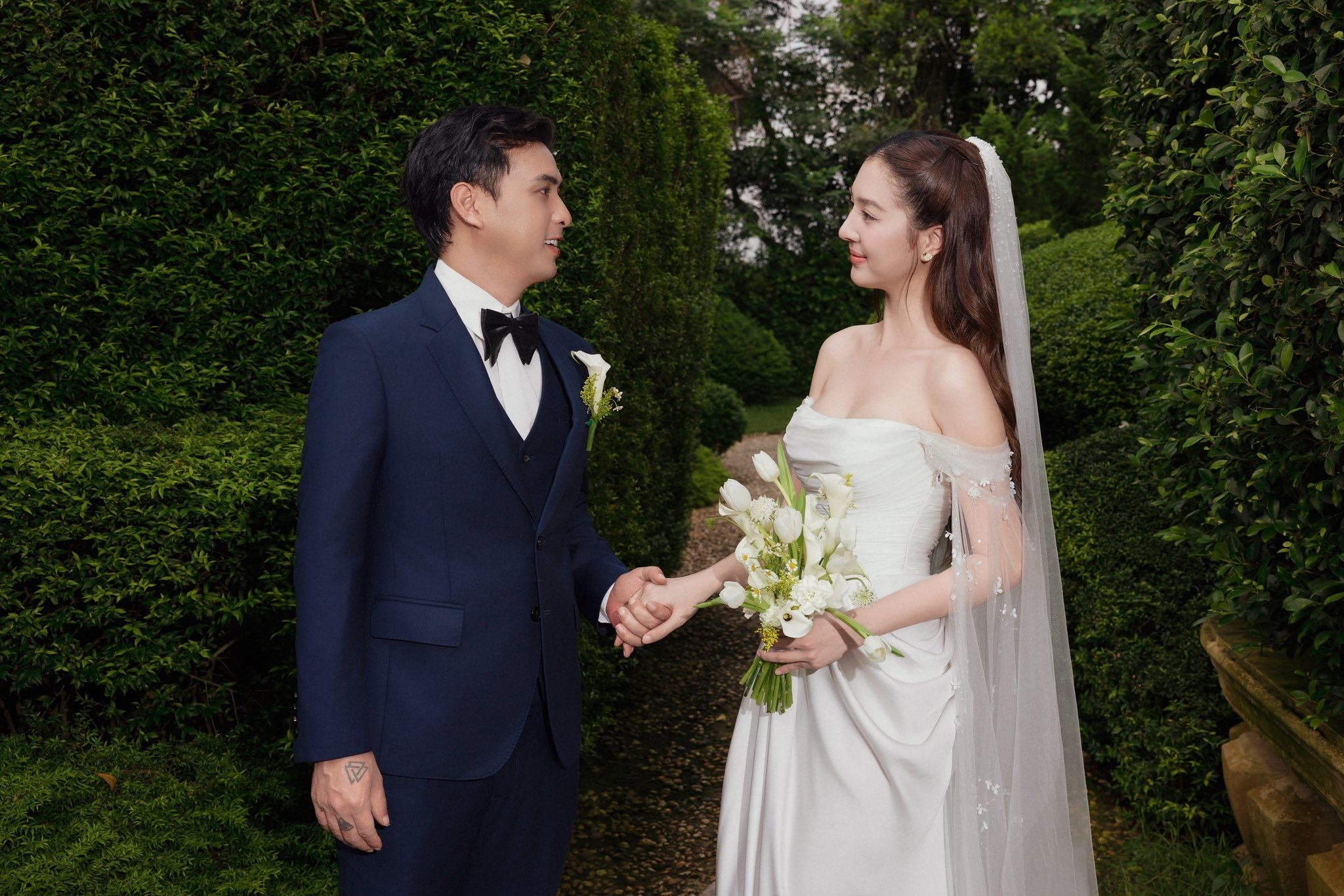 Ảnh cưới của Hồ Quang Hiếu và Tuệ Như đẹp lãng mạn trước ngày vui