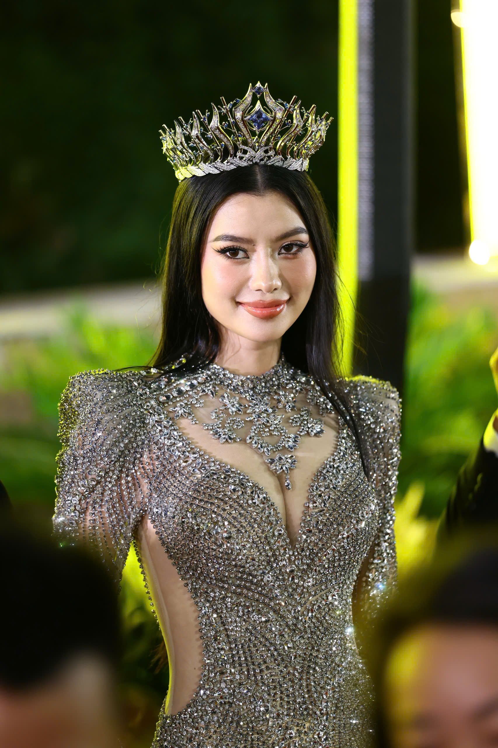 nhung_znews.jpg
